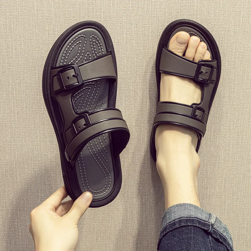 Men's summer shoes Men's beach slippers Casual outdoor sandals for men  Lightweight non-slip sandals for men 2025 summer new