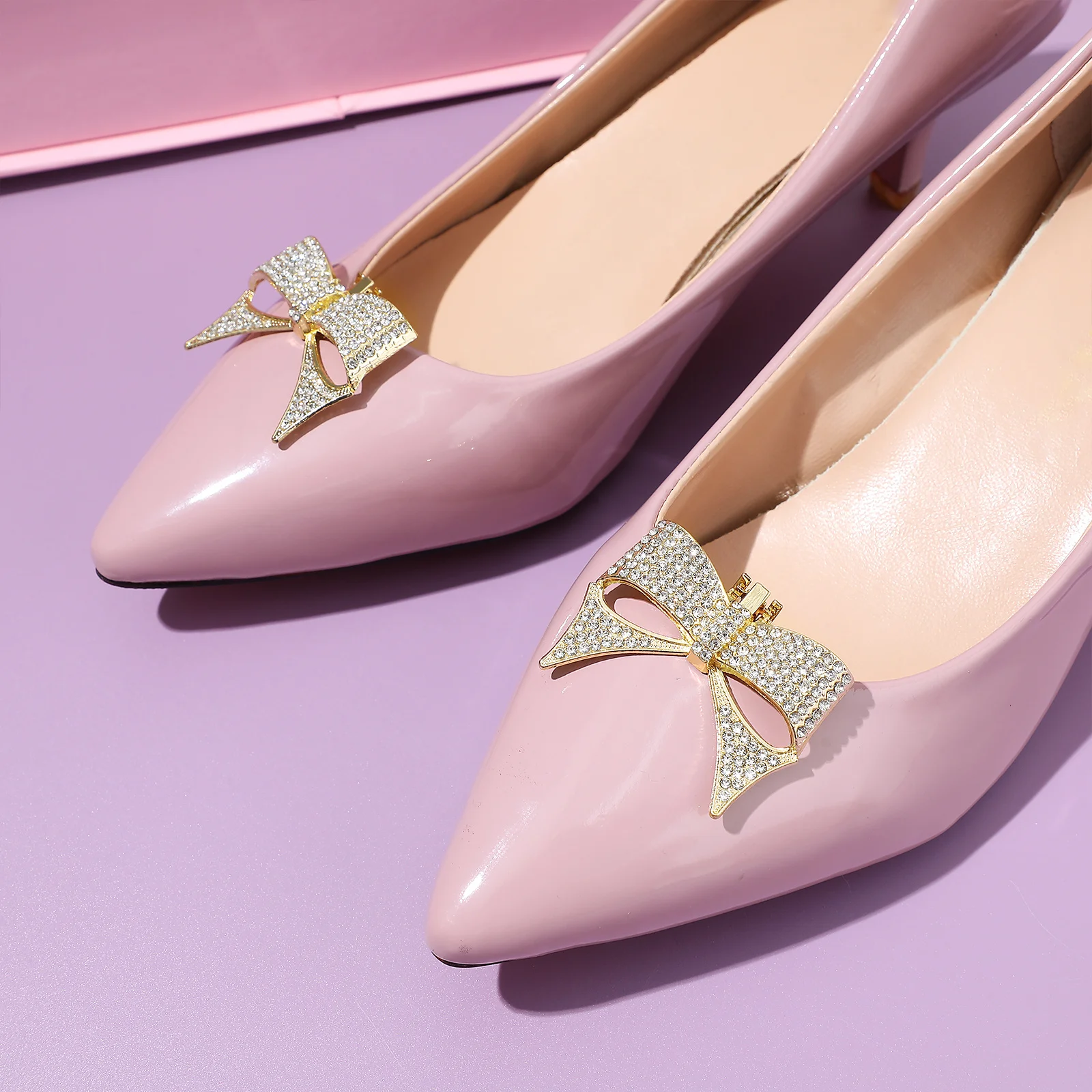 

1Pair Butterfly Knot Shoe Clips Rhinestone Bride Shoes Buckle Wedding Shoe Ornaments Decorative Accessories for Flats Heels