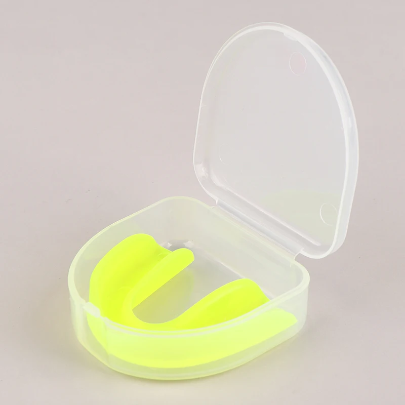 1pc Night Mouth Guard per denti Clenching rettifica morso dentale aiuto per il sonno sbiancamento dei denti vassoio per la bocca protezione per la