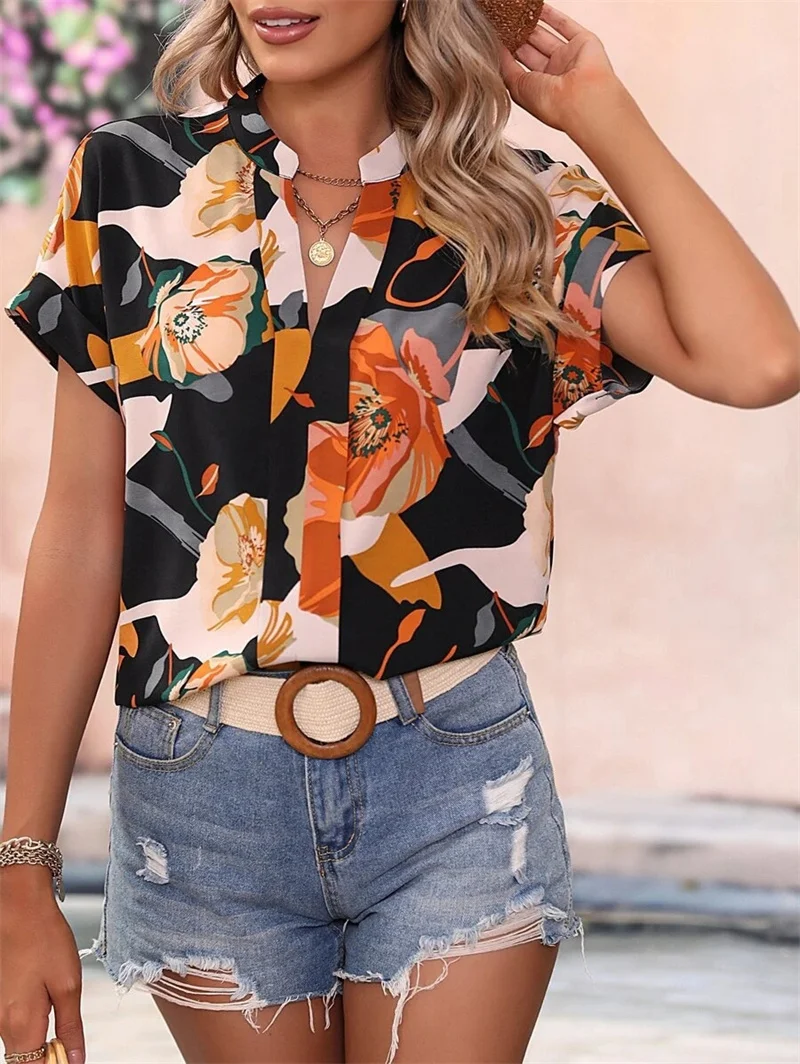 

Fashion Painted Floral Print Shirt Women 2023 Summer Elegant Street Casual Tops Female V Neck Pullover Short Sleeve Loose Blouse