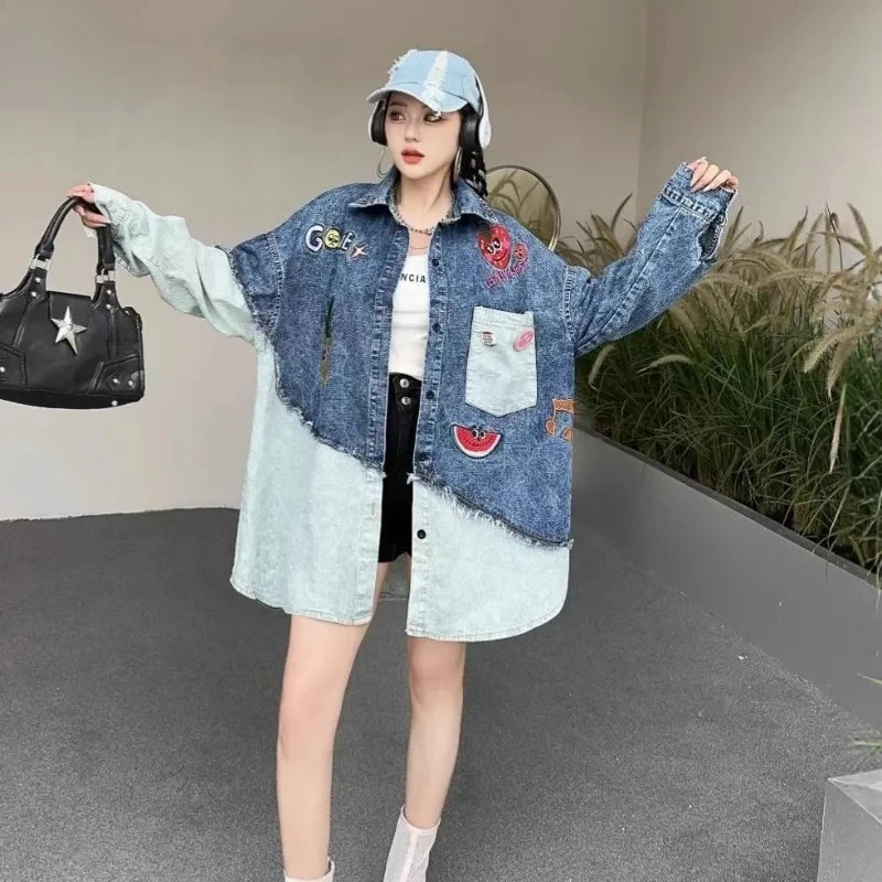 2025 الربيع والخريف الكرتون المطبوعة قميص دينيم المرأة فضفاضة عادية تنوعا تخفيض العمر