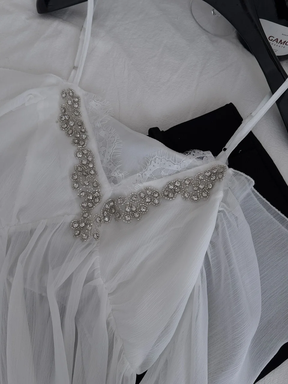 

Dopne Pure Desire Sle Women's Summer Deep V Ne Diamond Embellied off oulder Beautiful Sexy Lace irt Net Sve Top