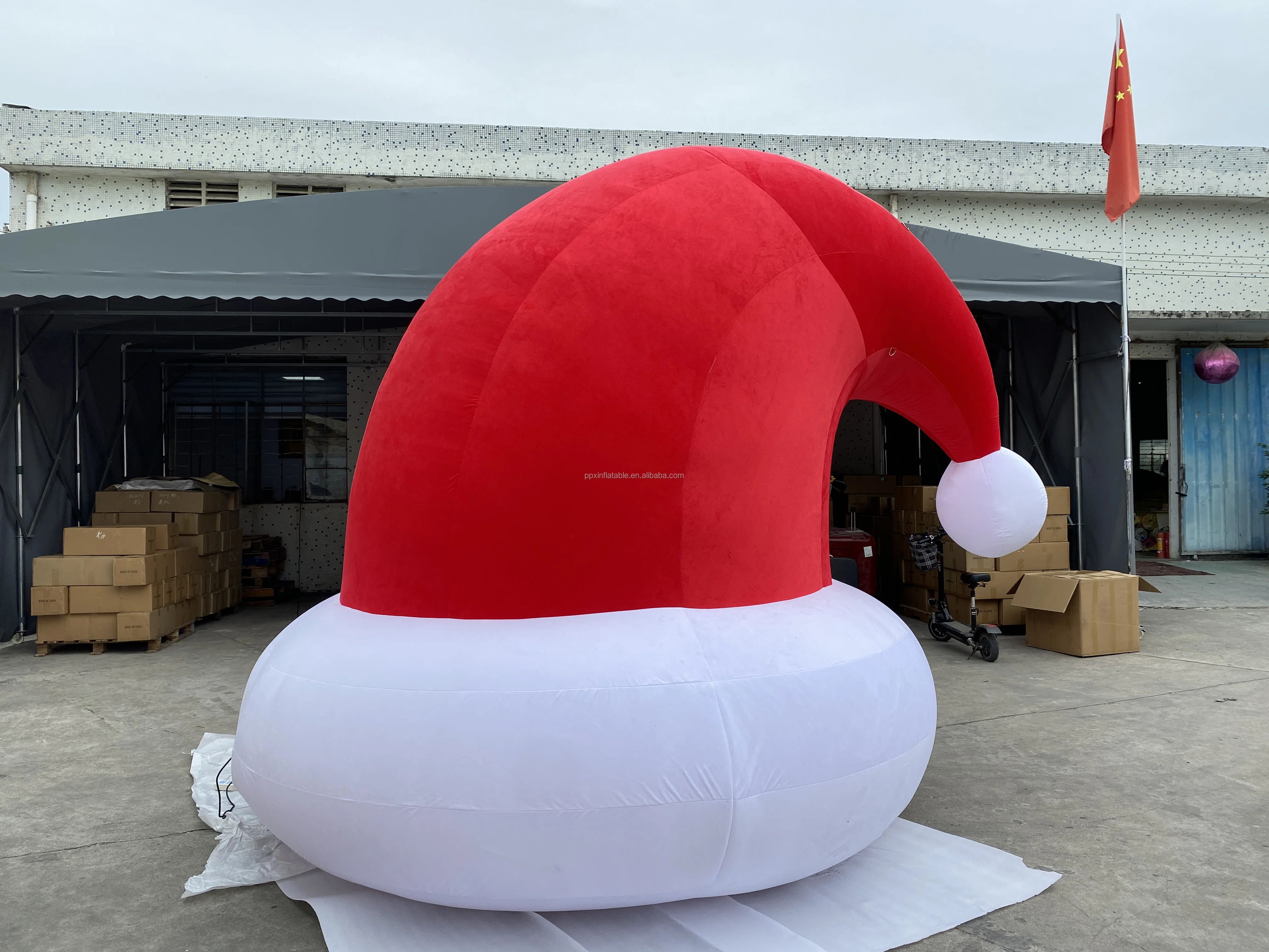 Giant Christmas Father Christmas Hat Decorations Festival Party Xmas Celebration Fluffy Christmas Cap For Kids Balloon Toys