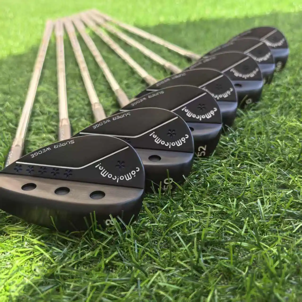 club-de-golf-wedge-en-fer-doux-forge-cnc-edition-sakura-design-pleine-face