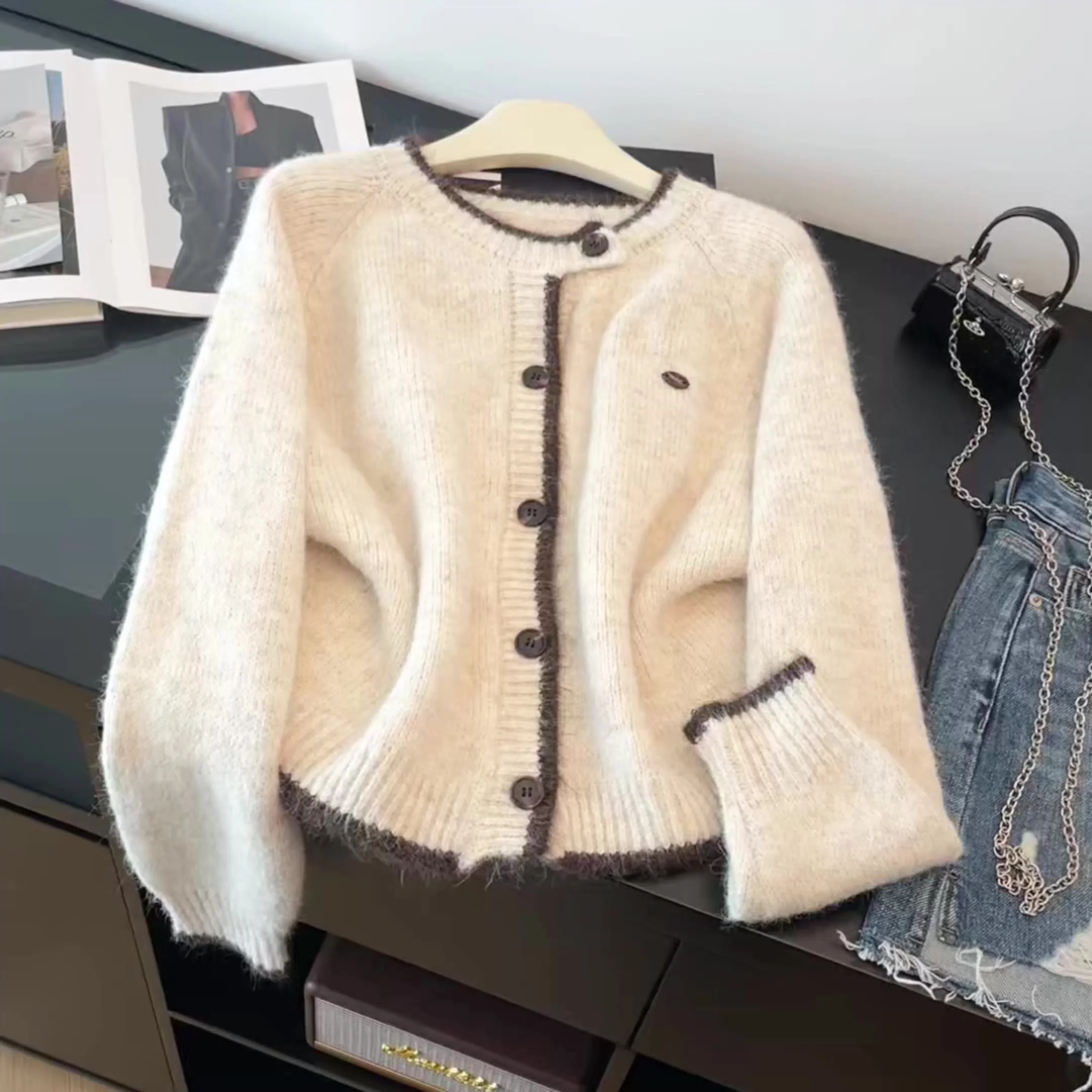 

Women's Apricot Cardigan Sweater Korean Style 2000s Vintage Long Sleeves Cozy Cashmere Sweater For Women Clothes Spring Autumn