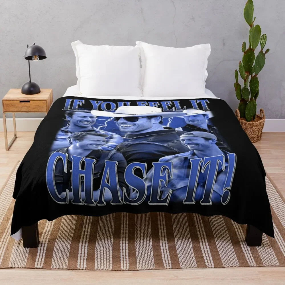 

Glen Powell If You Feel It Chase It Throw Blanket Stylish Decor Blanket Gift for Friends Roommate