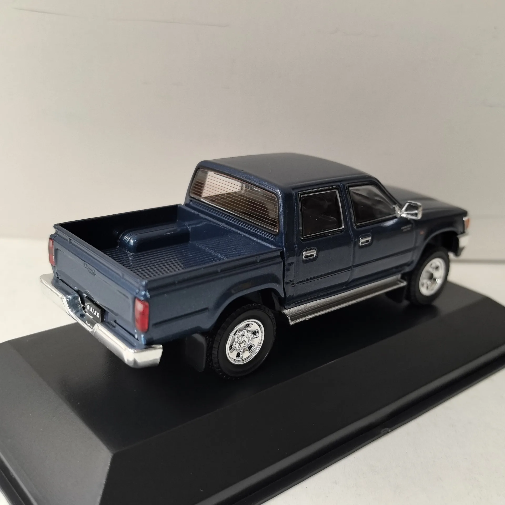 دييكاست الأولى 1/43 مقياس تويوتا هايلكس SR5 1997 سبيكة سيارة نموذج تحصيل لعبة هدية تذكارية عرض حلية #5