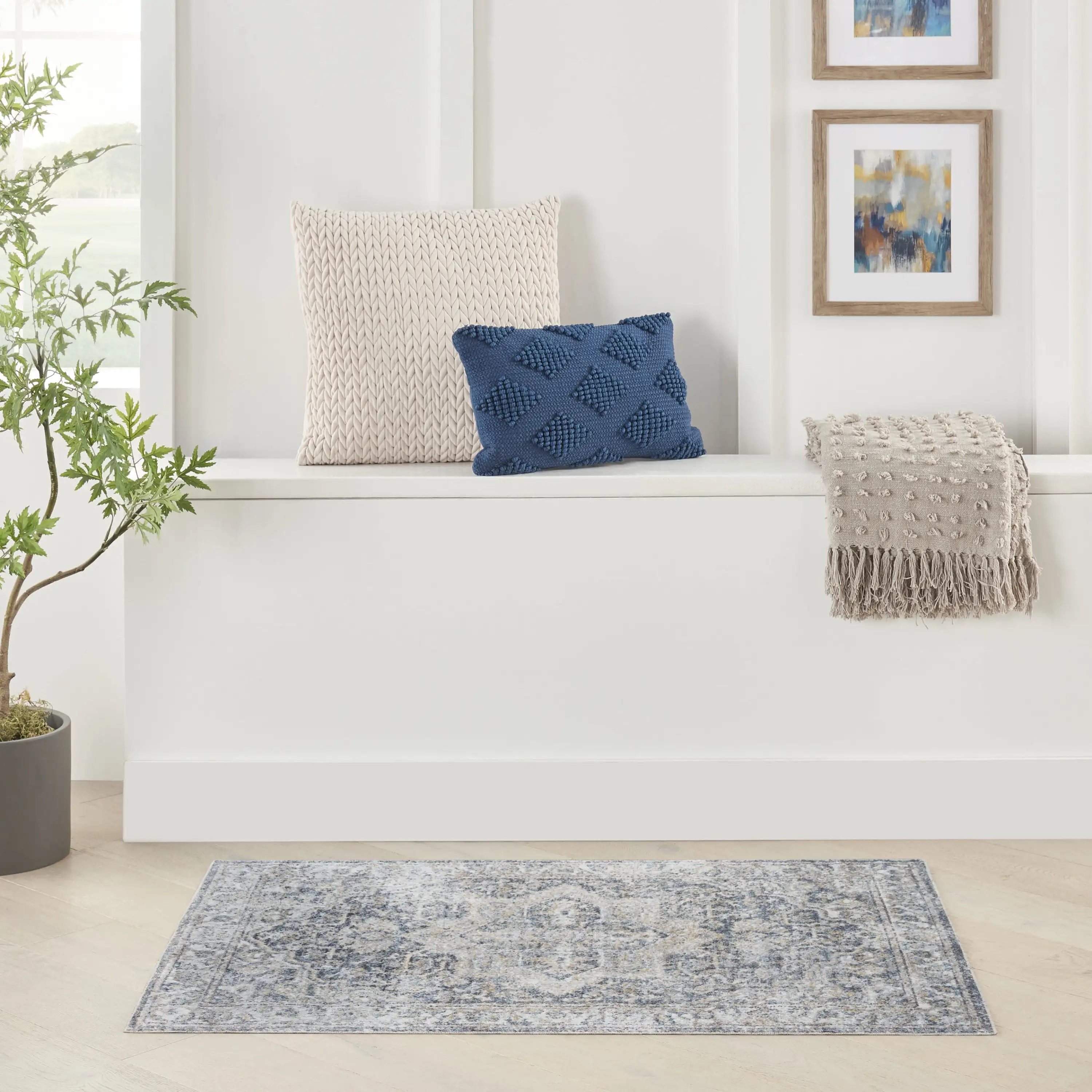 

Astra Machine Washable Persian Grey/Blue 3'3 x 5' Area Rug (3x5)