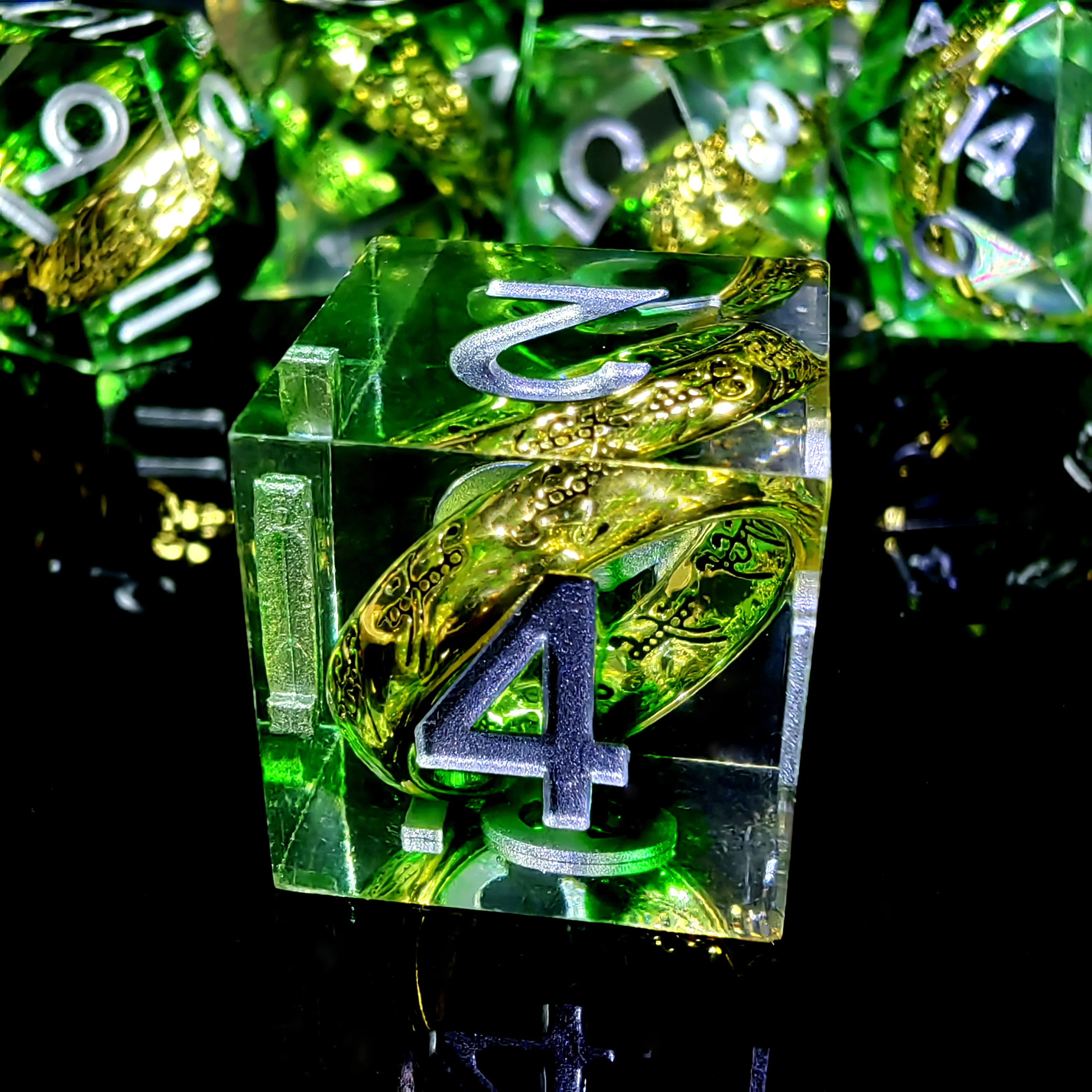 

DnD Dice Set - 7-Piece Resin Polyhedral Dice with Built-in Ring, Light Green RPG Dice for Dungeons & Dragons, Tabletop Games