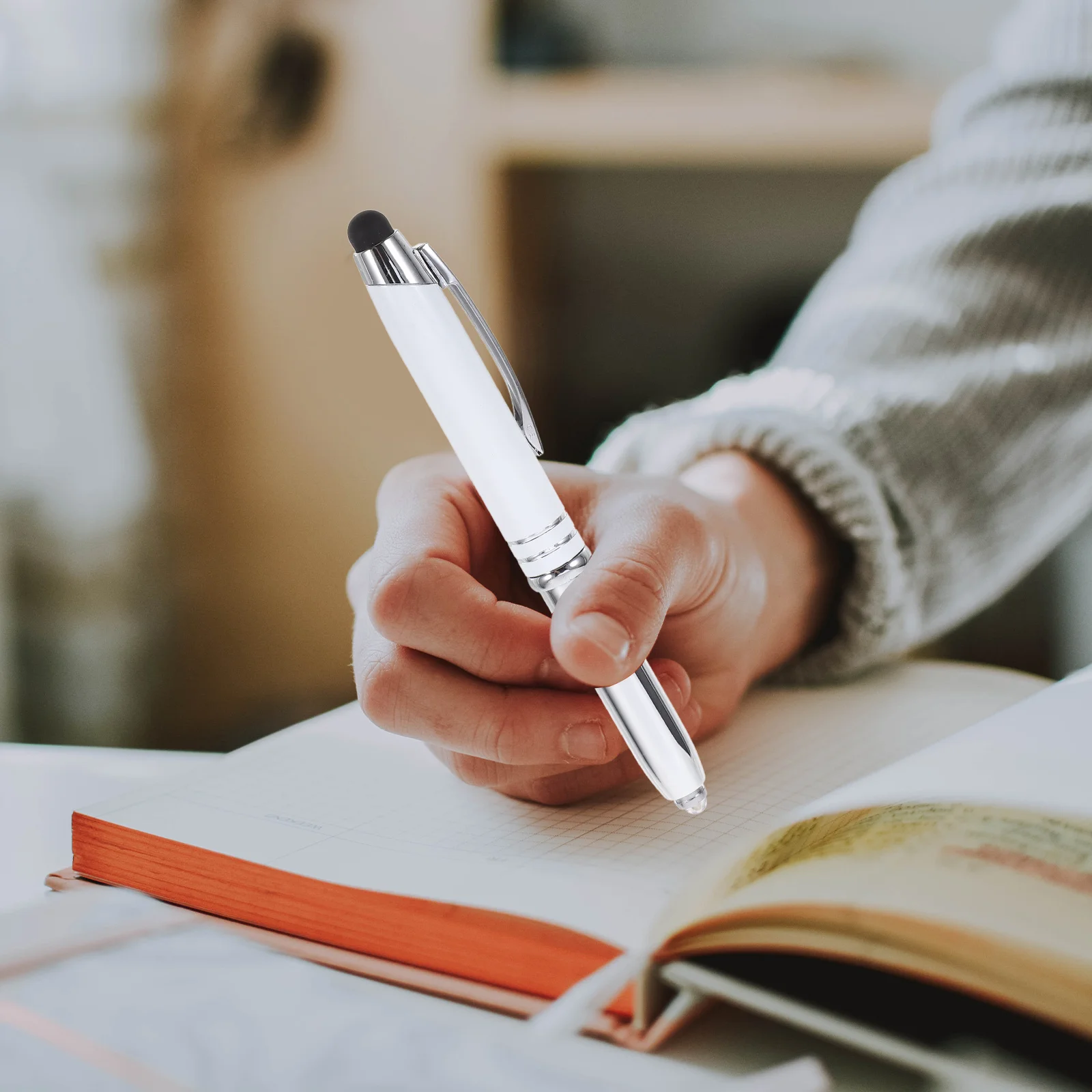 

3 In 1 Led Light Ballpoint Pen Stylus Tip For Touch Screen Smooth Writing Capacitive Pen Portable Multi Use Office Tool