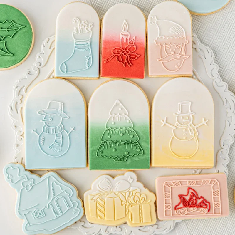 Christmas Acrylic Cookie Embosser Mold Snowman Santa Claus Gift Tree Fondant Biscuit Mold Embossing Stamp Christmas Baking Tools