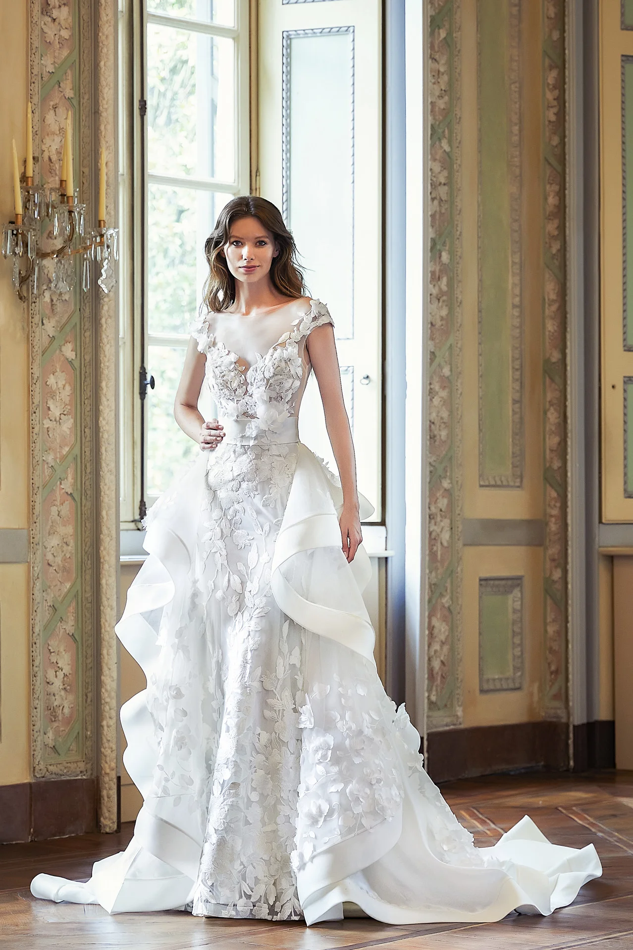 

2025 Customized Wedding Dress Transparent Shoulders And Neck Three-Dimensional Flowers Layered Wavy Skirt With Exposed Back