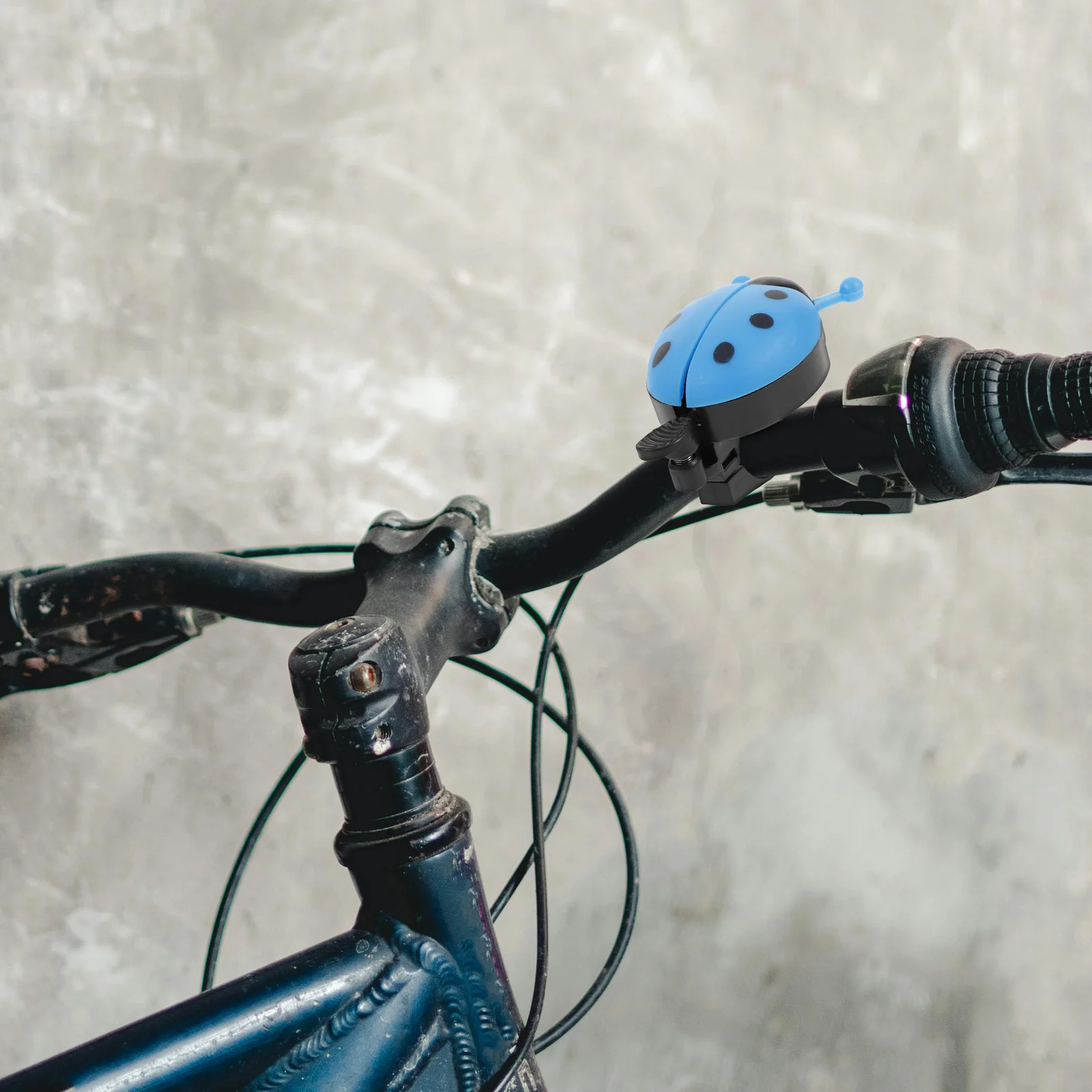 

4pcs Bicycle Ladybug Design Kids Bike Accessories Cute Bell For Girls Mountain Bike Ring Loud Sound Durable Plastic Tricycle