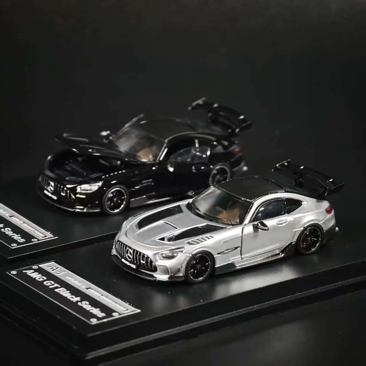 Mj Model 1:64 Merce… - image