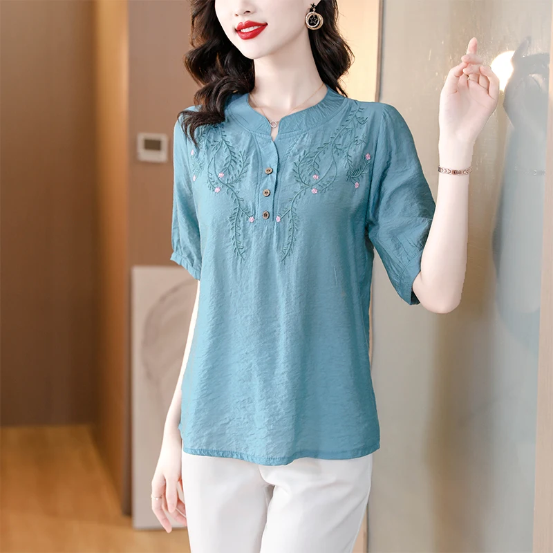 2023 Summer New Silk Flower Embroidery V-Neck Short Sleeve Shirt Women's Top Loose Large Panel Slim Shirt T-shirt