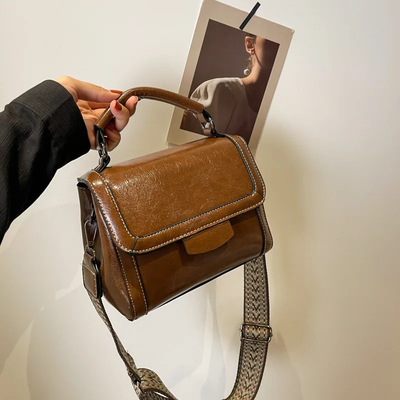 

Осенняя минималистичная сумка через плечо 2024, текстурированная сумка с верхней ручкой, женская нишевая сумка через плечо «день-ночь», повседневная сумка-слинг