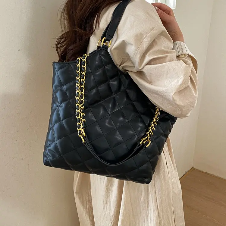 

Новая высококачественная сумка 2026 года в стиле ретро с ромбовидным узором, вместительная, портативная, модная, текстурная, на плечо, для повседневного использования и поездок на работу