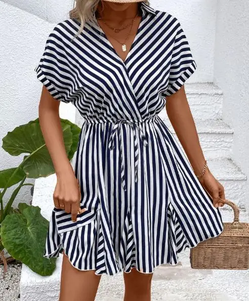 여름 드레스 여자 2025 다목적 프릴 스커트 v 넥 슬리밍 허리 Drawstring 셔츠 스트라이프 프린트 박쥐 슬리브 a ​​라인 드레스