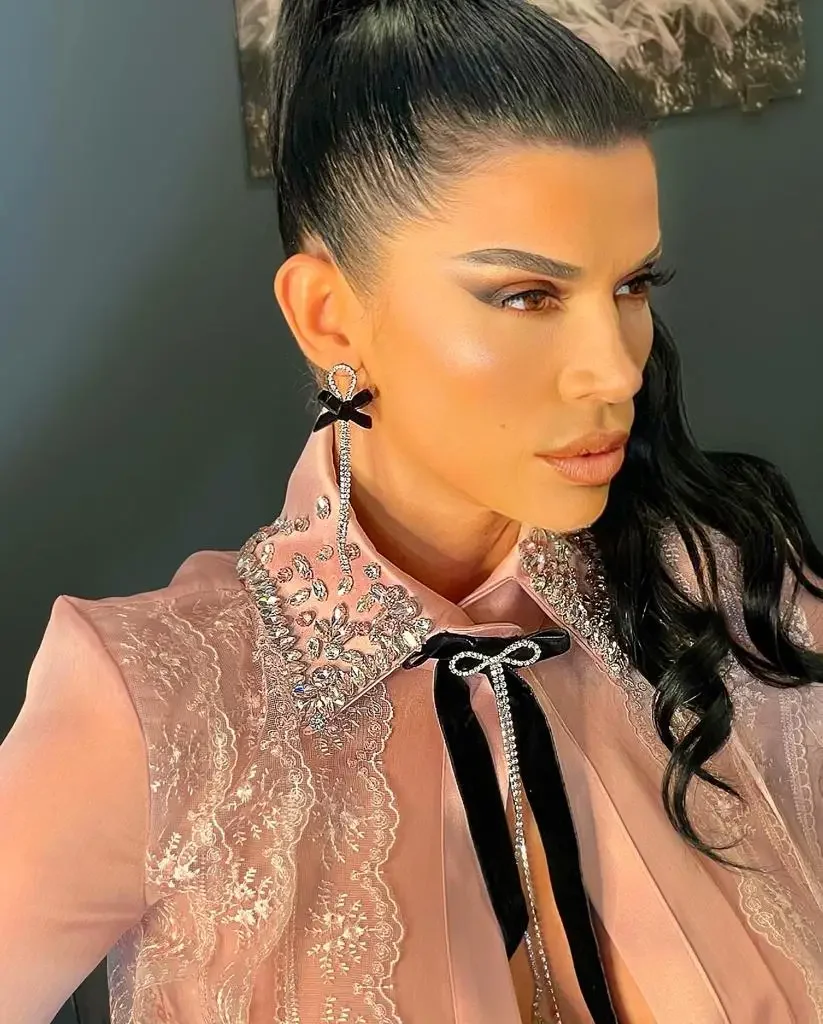 فساتين كوكتيل الوردي غمد الأكمام الطويلة قصيرة البسيطة الدانتيل مطرز فساتين العودة للوطن هوت كوتور مخصصة