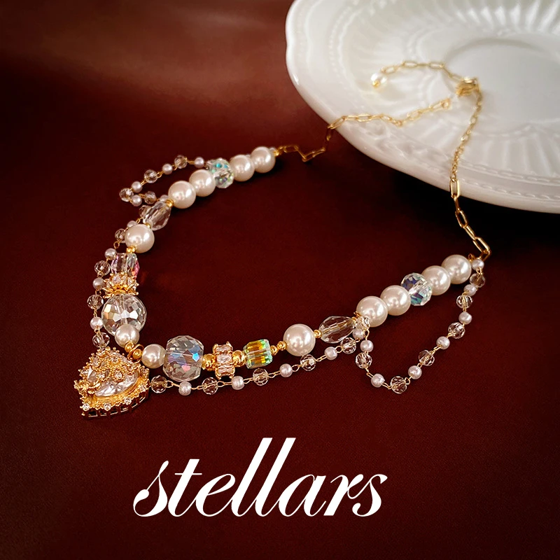 

Vintage Luxury Pearl and Imitation Crystal Heart Gold Necklace Light Luxury Elegant Court-Style Collarbone Jewelry