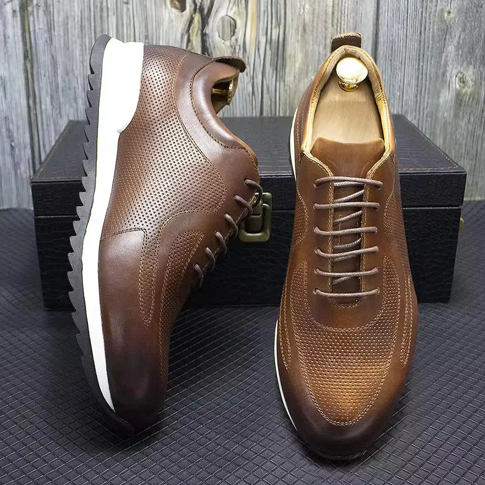 

Top Layer Cowhide Men Lace-up Menleather Shoes Embossed Thick-soled Rubbed Color cCsual Shoes Fashionable Beathable