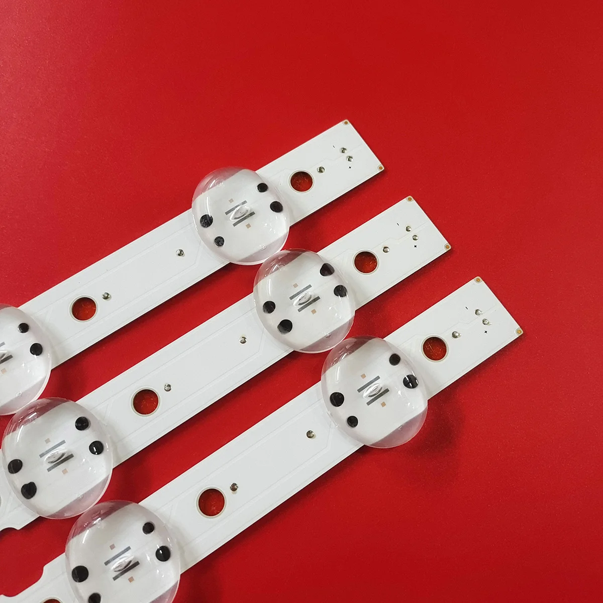 شريط LED لـ 55UN6950 55UK6090 55UK6200 55UK6300 55UK6360 55UK6400 55UK6470 55UM6910 55UM6950 55UM7000 55UN6950ZUA 55UM7050