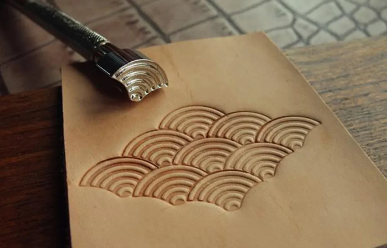 1 Piece Stainless steel Leather Carving Printing Tool For Handcrafted Seals Wave-like pattern