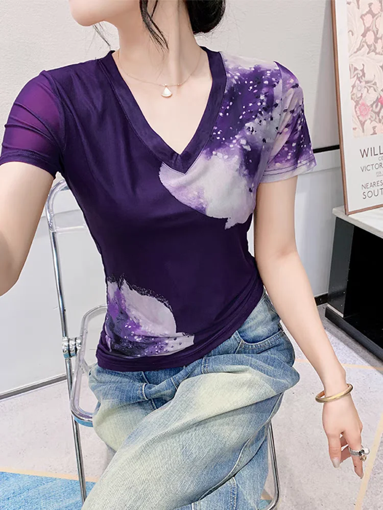 2025 T-shirts Women's Cutout Mesh Tee Sculpting Graphic Print Top with Sheer Panels Standalone Staple for Bold Summer