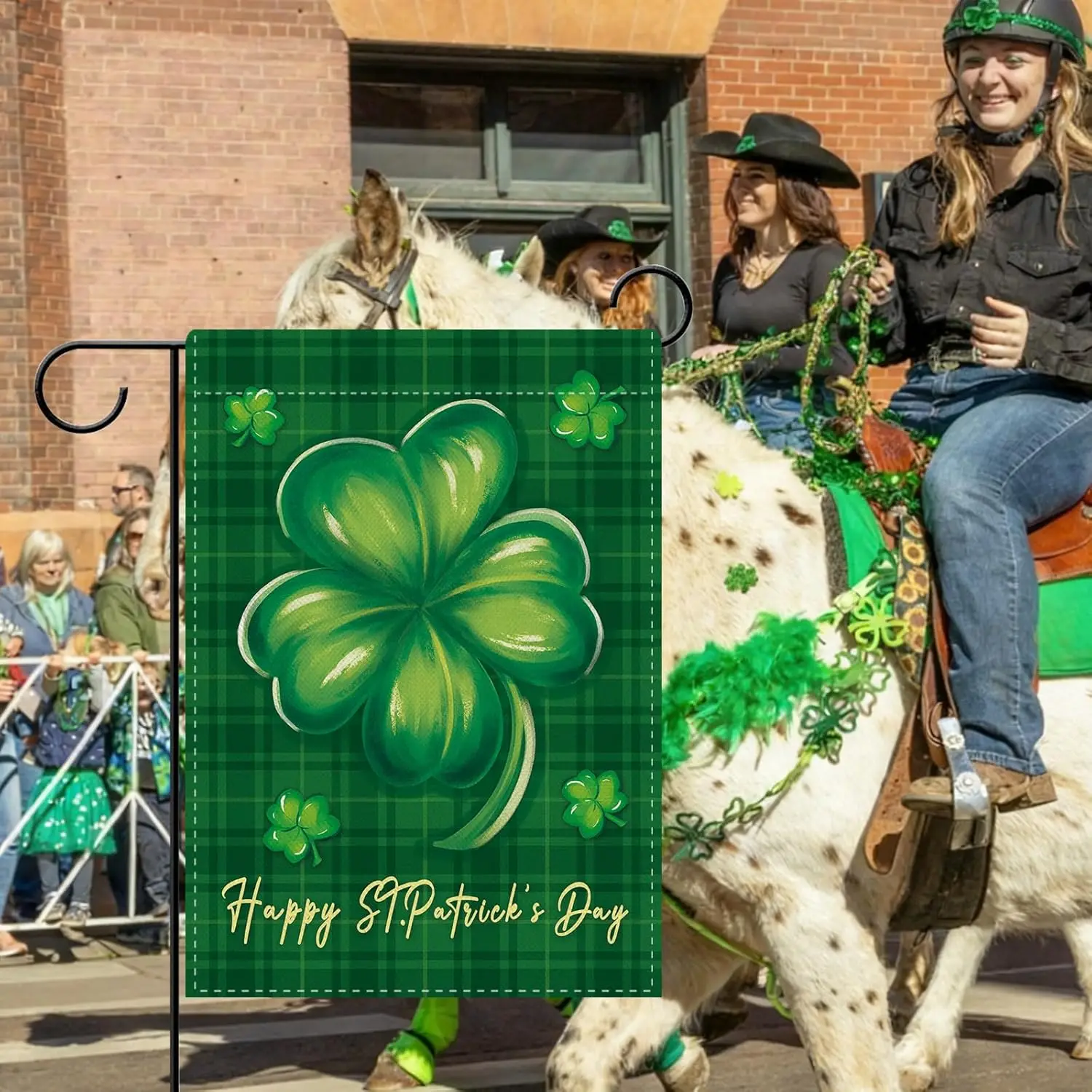 Dyrenson Happy St Patricks Day Decorative Garden Flag, Lucky Shamrock Clover Buffalo Plaid Yard Outside Home Decoration, Iri EEZ