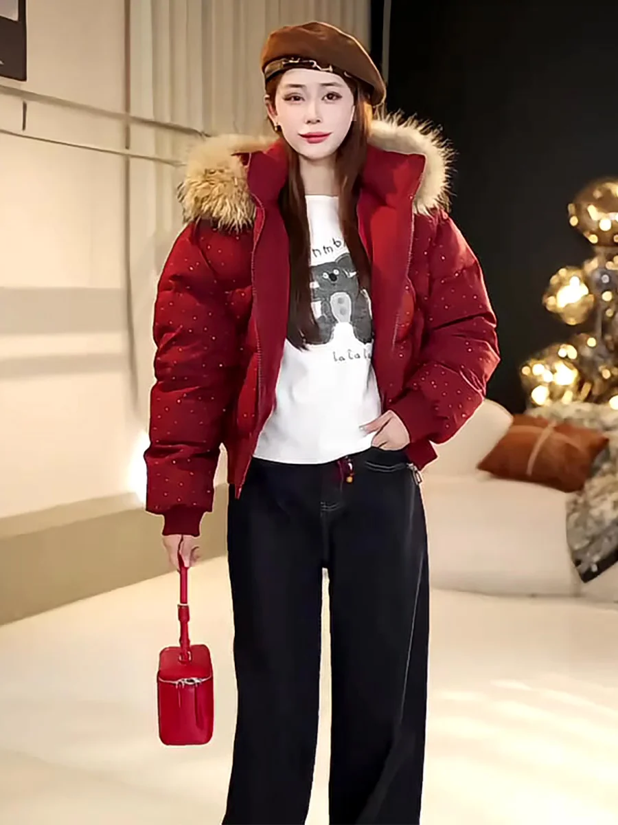 Jaet acolchado informal con diamantes rojos para mujer, ropa de abrigo cálida y resistente al frío con capucha y cuello de piel auténtica para invierno