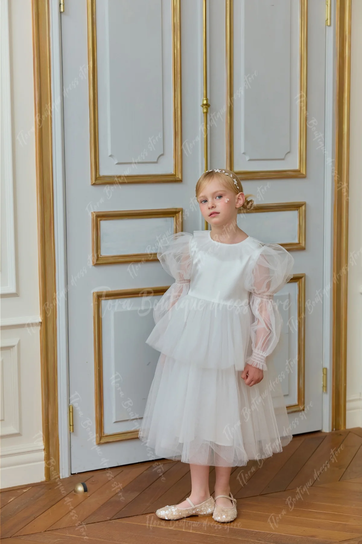 

Customed Long sleeves Ivory Gowns Flower Girl Dresses for Wedding Doll Neck with Parties First Communion Girl Gowns Wedding