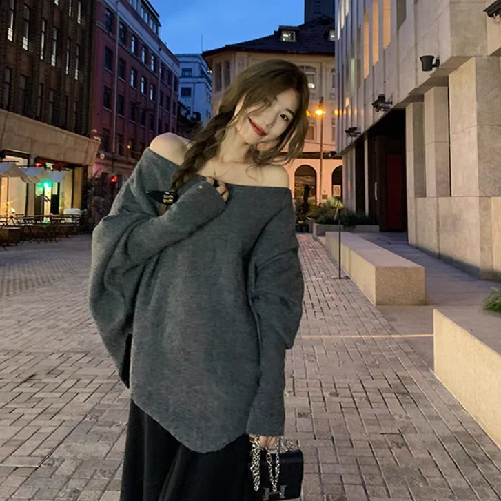 Maglione con scollo a V stile pigro 2025 - Pullover lavorato a maglia con maniche a pipistrello, top dal design asimmetrico invernale, camicetta casual oversize Y2K, goccia