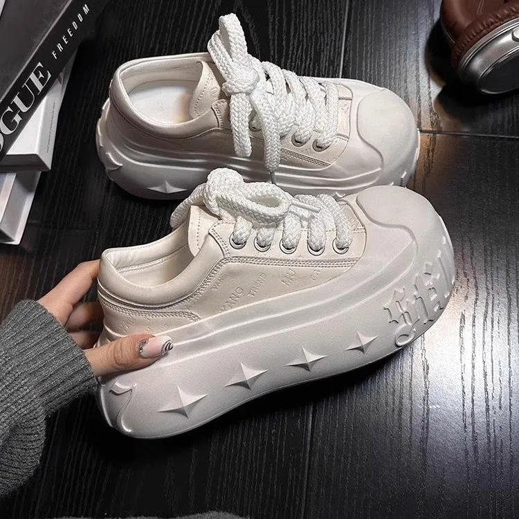 

Классические универсальные модные белые туфли абрикосового цвета на высокой платформе, женские новые весенне-осенние спортивные повседневные туфли на платформе 2025 года