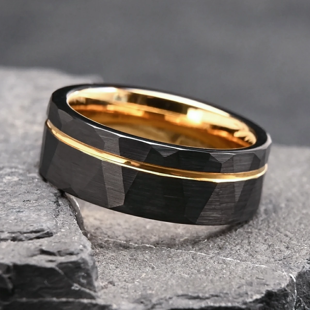  Gold/Blue/Black/Rose Gold Tungsten Carbide Ring Classic Hammered Wedding Bands for Men Women Fashion Engagement Promise Rings