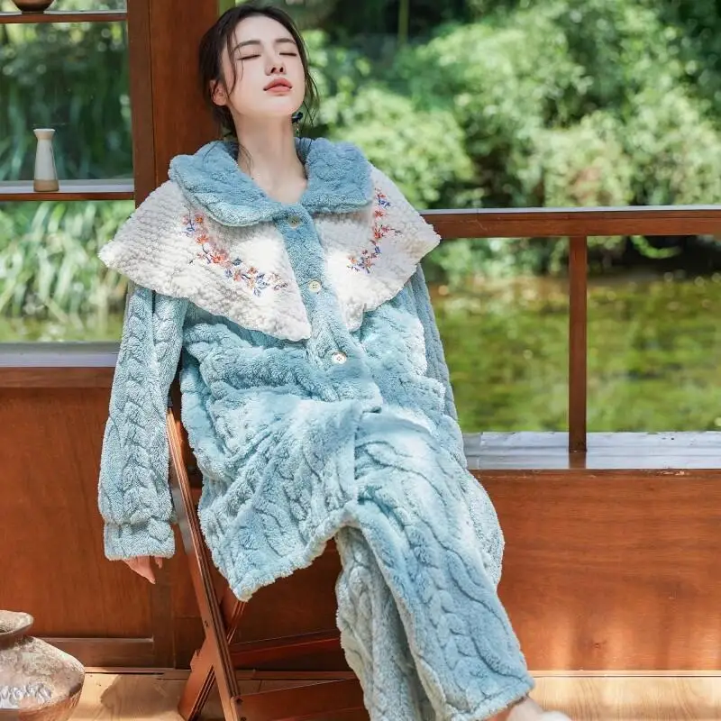 

Pajama Set Comfortable Sleepwear New Winter Chinese Style Coral Fleece Women Thick Embroidered Can Be Worn Outside Home Clothes
