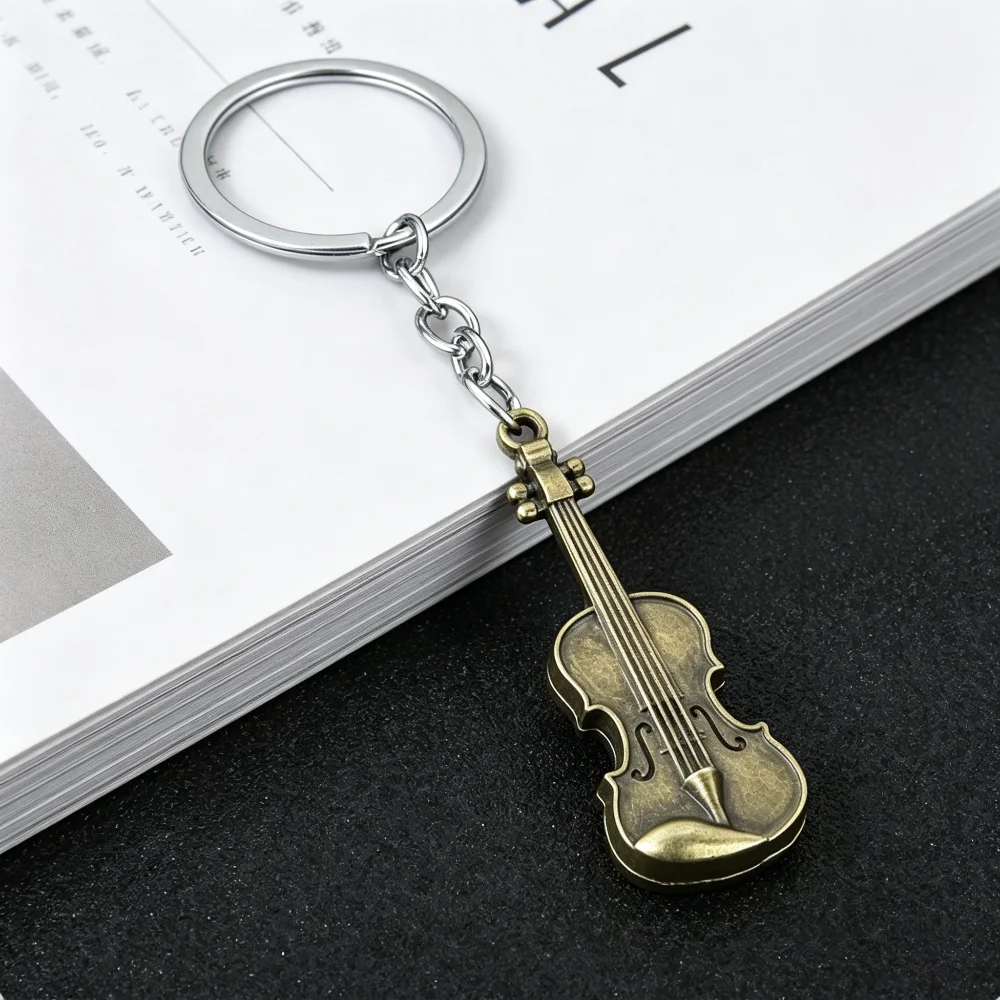 Vintage Mode-Accessoires Klassischer Metall-Gitarren-Musik-Schlüsselanhänger Rucksack-Anhänger Auto-Schlüsselring Kreatives Persönliches Geschenk – Detail 6