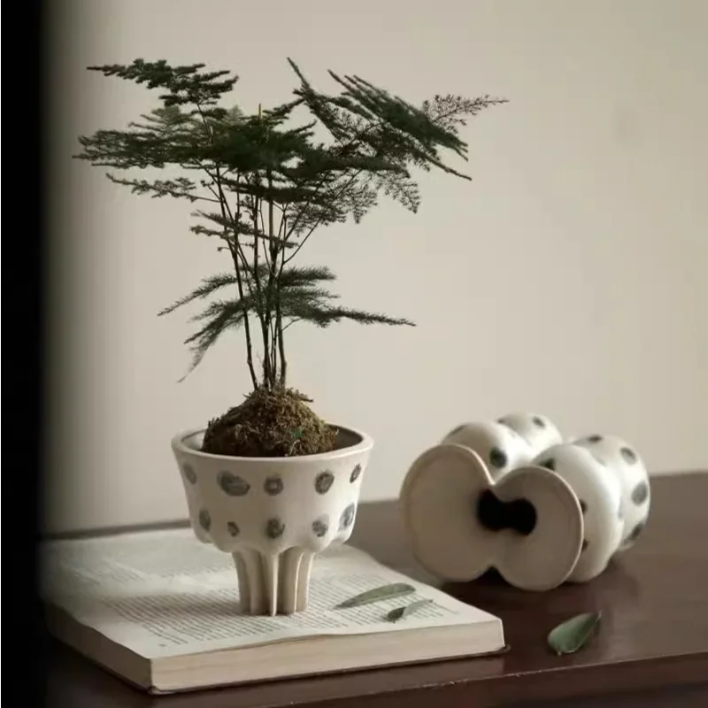 

X20Hand-painted Ceramic Vase Chinese Retro Bottle Handcrafted Irregular Porcelain Vase Flower Pot Home Decoration Accessories
