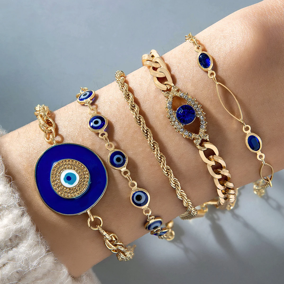 Tocona 5pcs/set Vintage Versatile Blue Rhinestone Bracelets for Women Faswhion Blue Eye Beaded Alloy Bangles Jewelry 25977