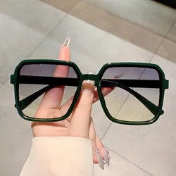 Luxury Brand Designer Big Frame Sunglasses Women For Men Trend Sun Glasses Vintage Punk Shades Classic Square Eyeglasses UV400
