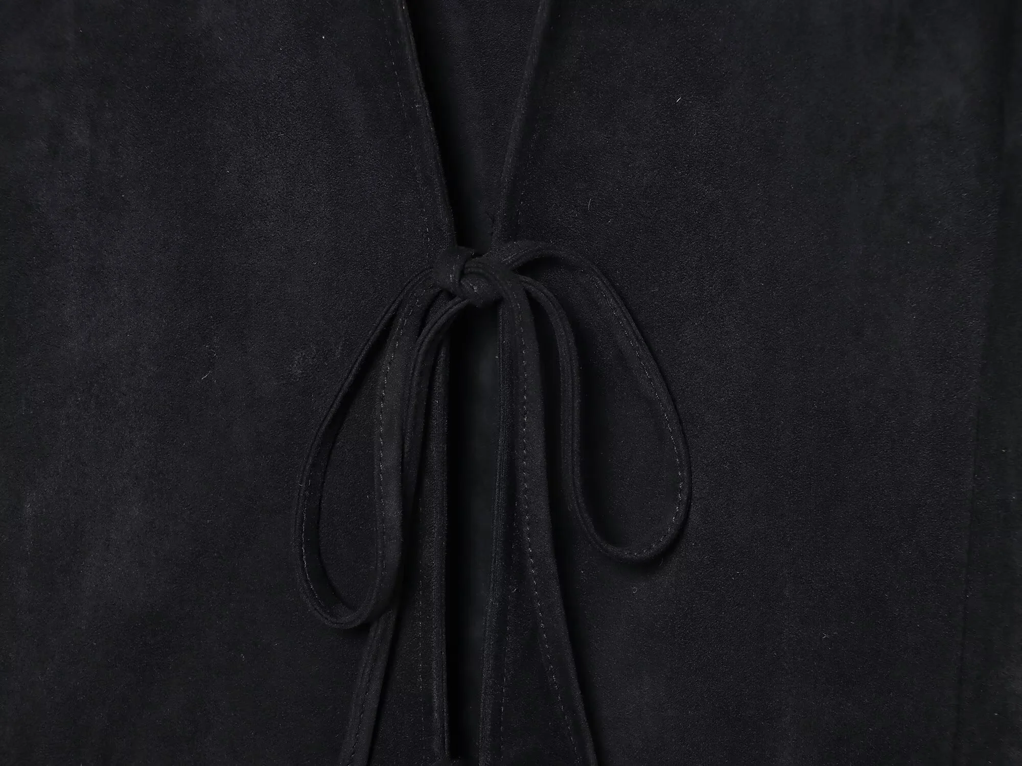 2025 Winter New Women's Casual Fashion Simple Lapel Fleece Effect Tie-Waist Slim Fit Long Sleeve Top