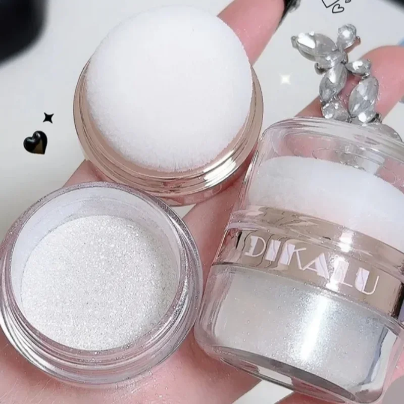 Sparkling Fairy Powder Highlighter - Rozświetlający puderek do konturowania i różu dla rozjaśnienia i definiowania twarzy, tworzący efekt błyszczący.