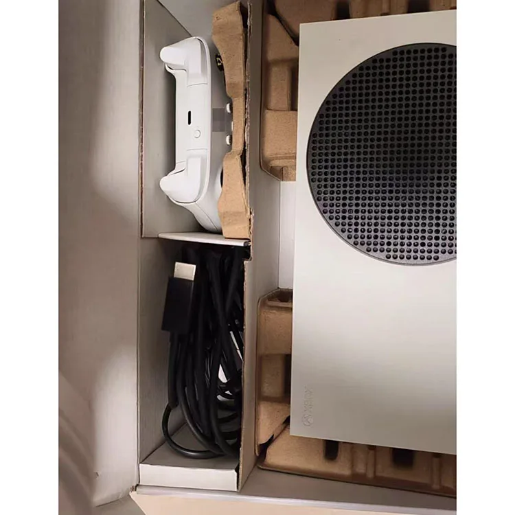 لوحدات تحكم سلسلة Xbox مع مساحة تخزين 512 جيجابايت + وحدة تحكم واحدة. وحدة تحكم ألعاب فيديو Xbox المجددة