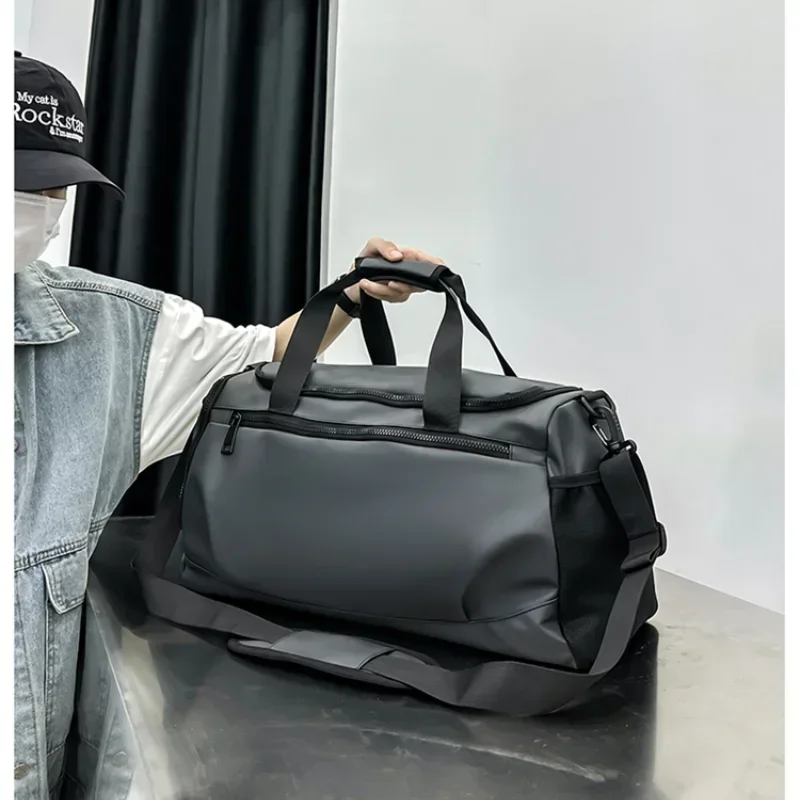 

Large Capacity Zipper PU Solid Color 2024Hot Selling Travel Bag Versatile Casual Shoulder Bag Soft Trendy Simple Travel Duffels