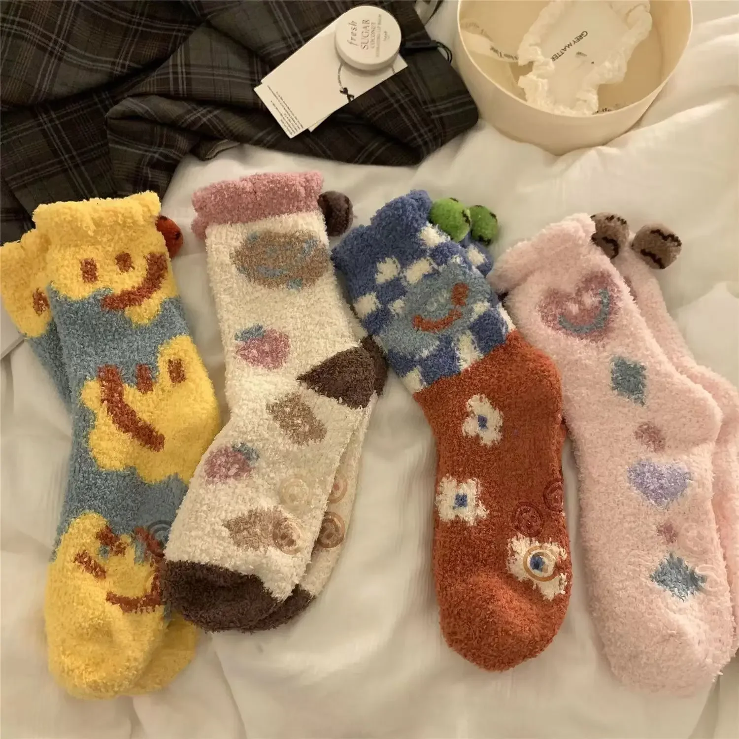 Winter New Women Coral Velvet Socks Thickened Medium To Long Socks Lady Love Smiling Sleep Home Socks