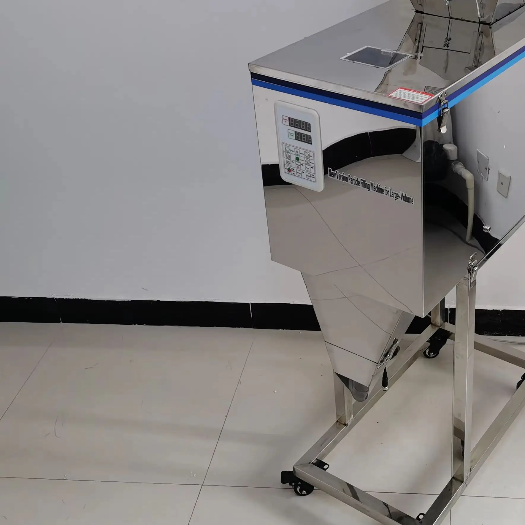 Commercial Stainless Steel Granular Nut Red Bean Filling Weighing Packaging Machine for Business Use