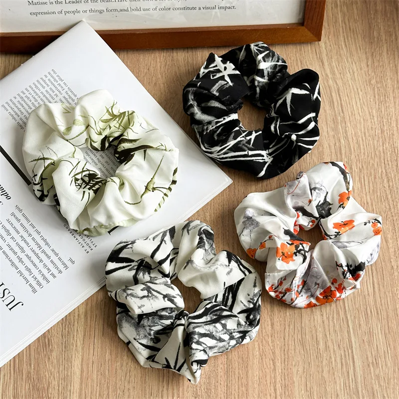 

Wholesale Chinese Style Classical Floral Fabric Simple Hair Rope Retro Cloth Elastic Scrunchie Hair Accessories For Woman Girls