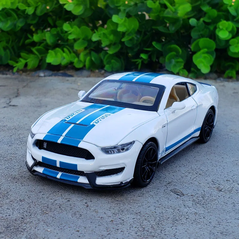 1/32 SHELBY GT350 Sports Car Model Alloy Pull Back Vehicle Genuine License Simulation Car Children Toys Gift