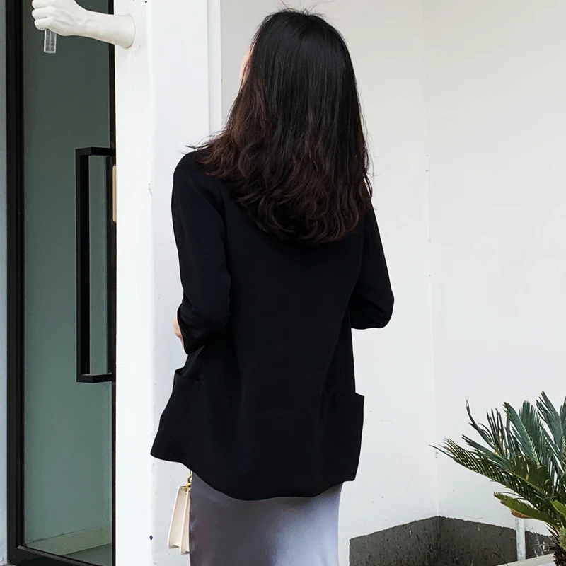 Damska marynarka biznesowa casual z satyny acetatowej, o unikalnym kroju, w stylu western, idealna do dojazdów do pracy.