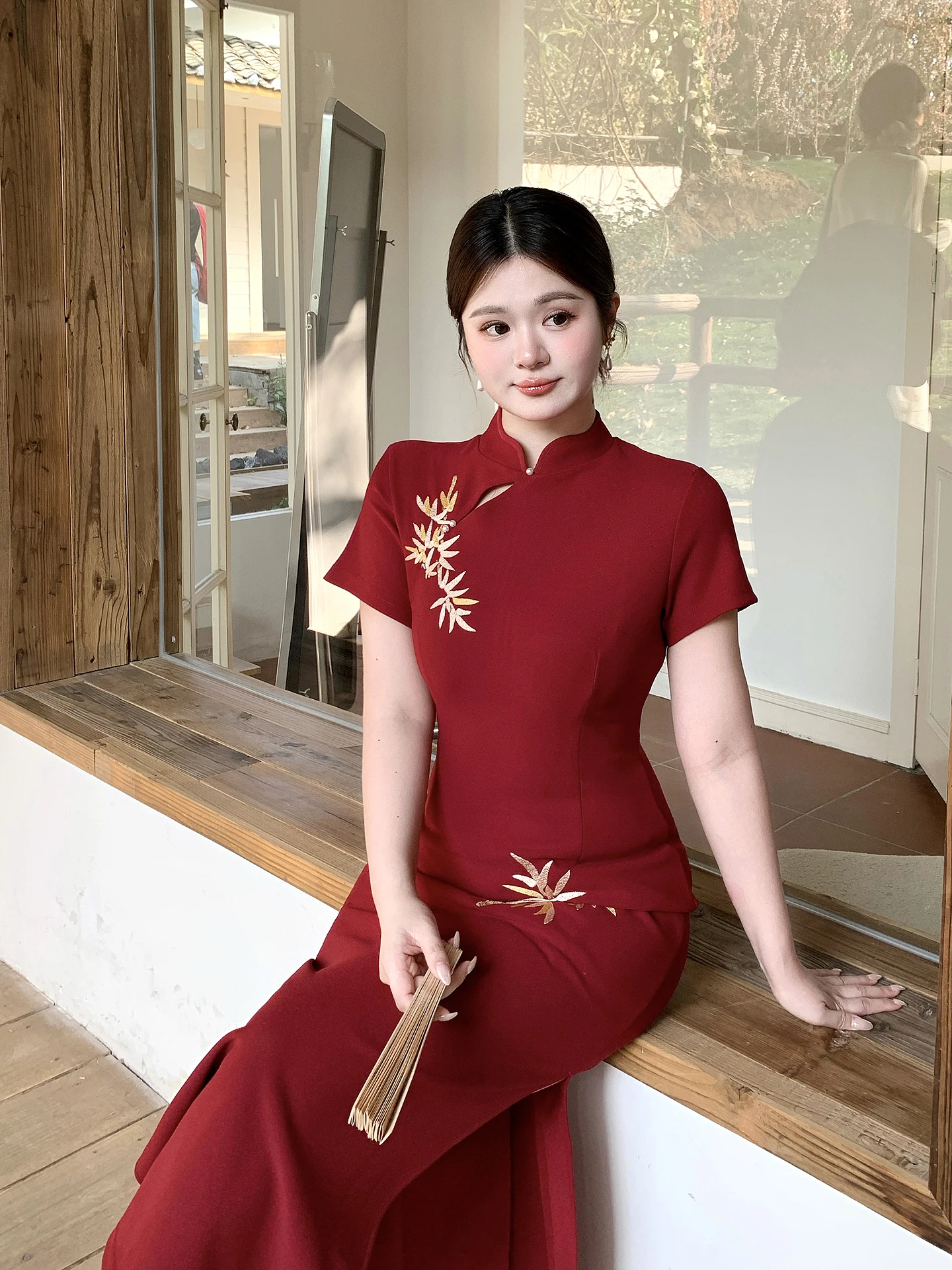

Red New Chinese Style Wedding Dress plus Size Qipao Evening Gown for Engagement And Banquet High Waist Embroidered Long Skirt