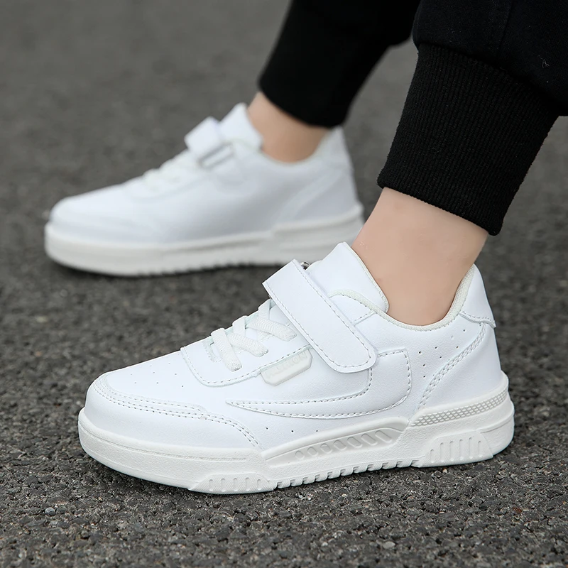 Scarpe per bambini di lusso Sneaker per ragazzi da 4 a 8 anni Design per bambini Skate Sneaker casual Moda Nuove scarpe sportive per ragazzo autunnali in pelle PU